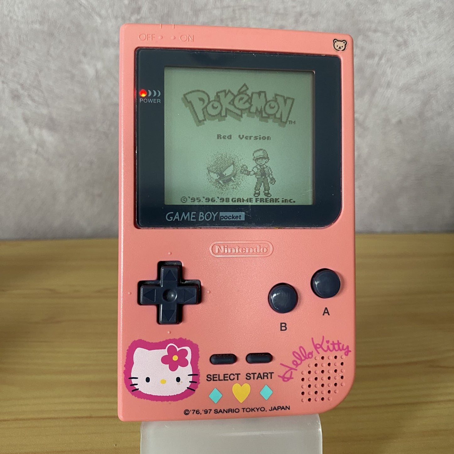 Nintendo Gameboy Pocket Pink Hello Kitty with Sanrio Uranai Party Hello Kitty