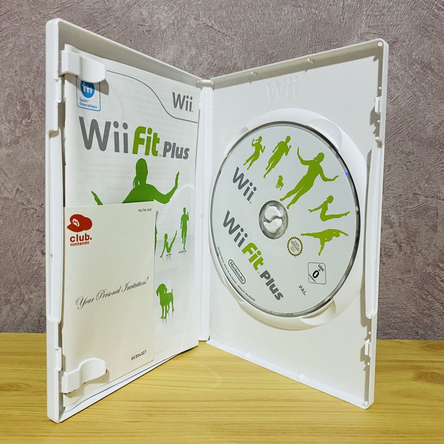 Wii Fit Plus - Nintendo Wii..
