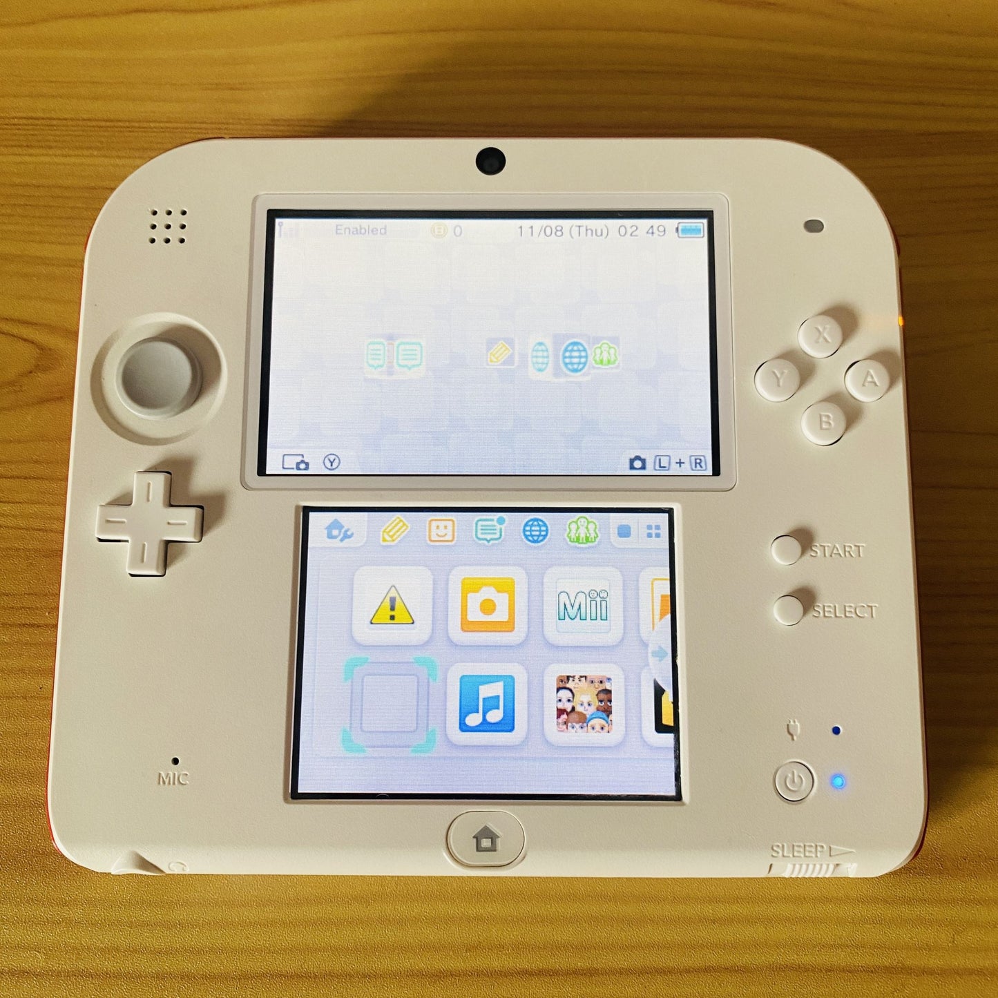 Nintendo 2DS Console with Box - 3DS
