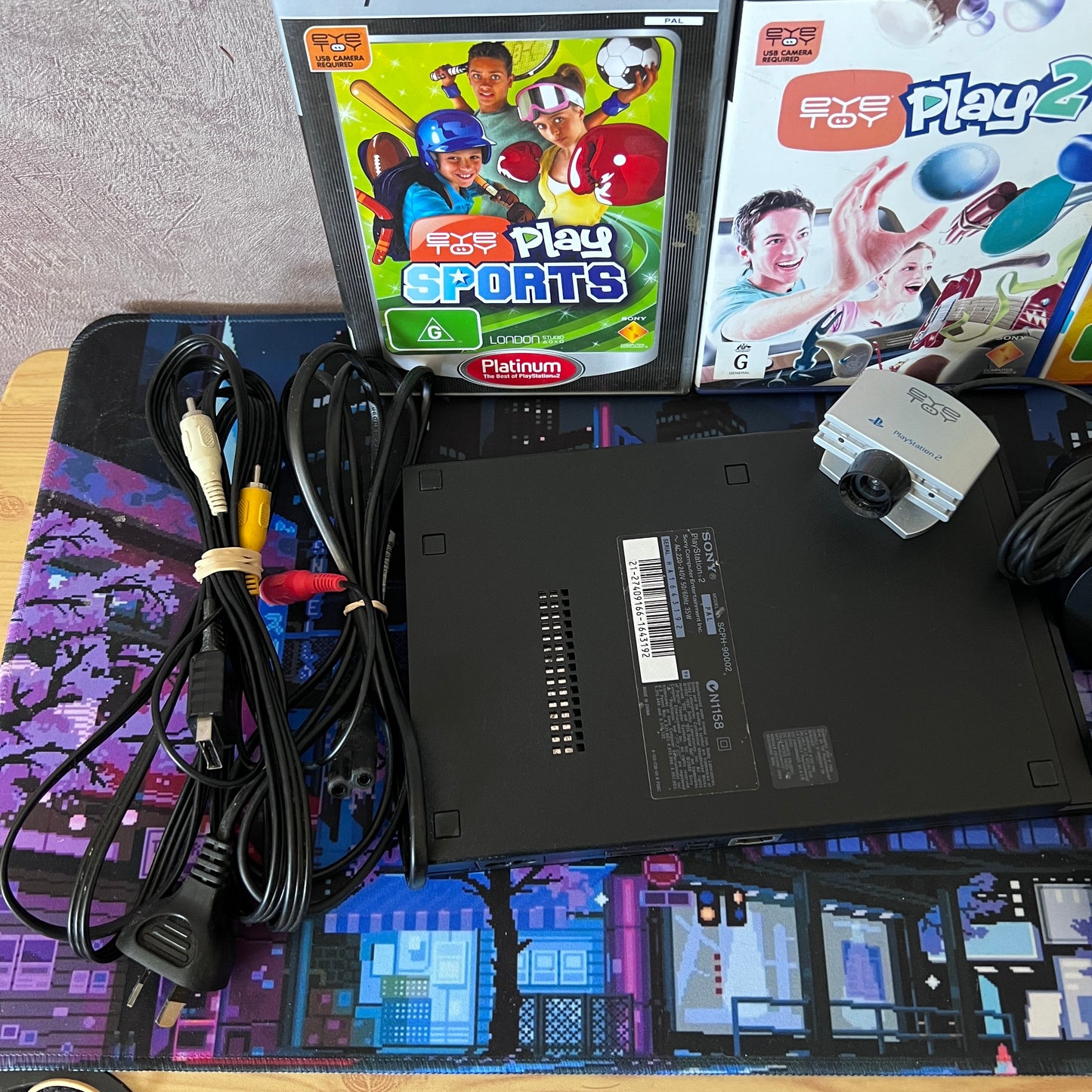 PlayStation 2 Console Buzz Bundle - PS2