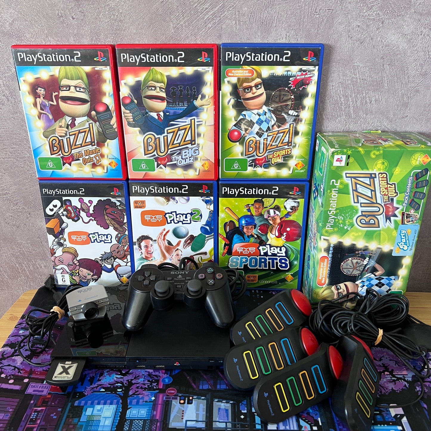 PlayStation 2 Console Buzz Bundle - PS2